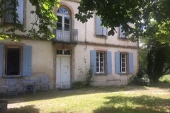 Façade nord de la maison l'Arnaude